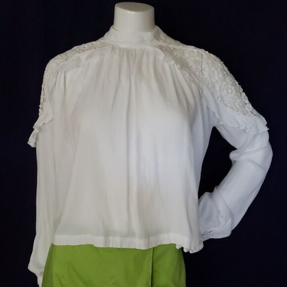 Free People Tops - FREE PEOPLE womens XS white lace shoulder loose fit blouse
